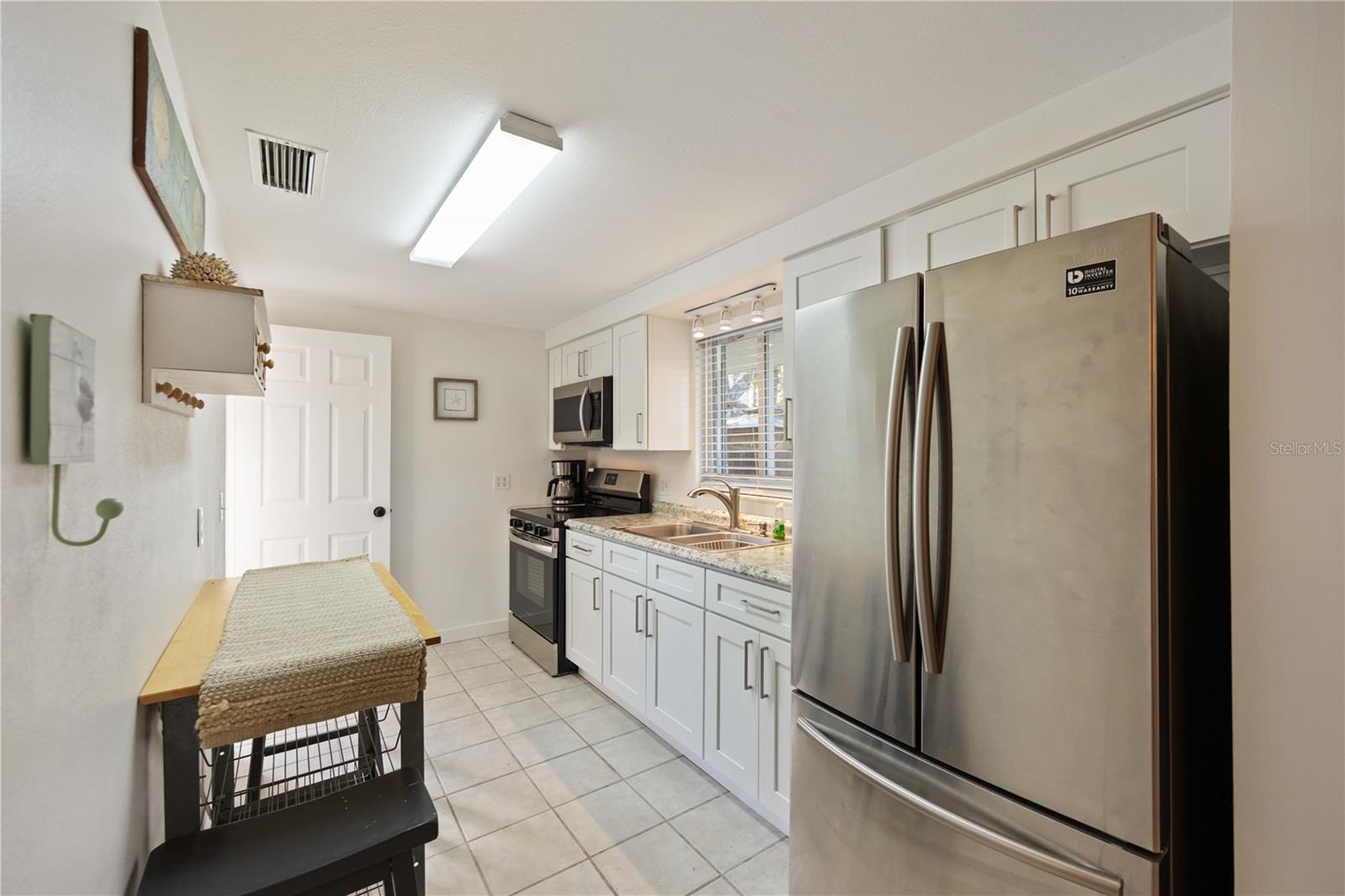 Image 7 of 66 For 2904 Avenue B  A & B