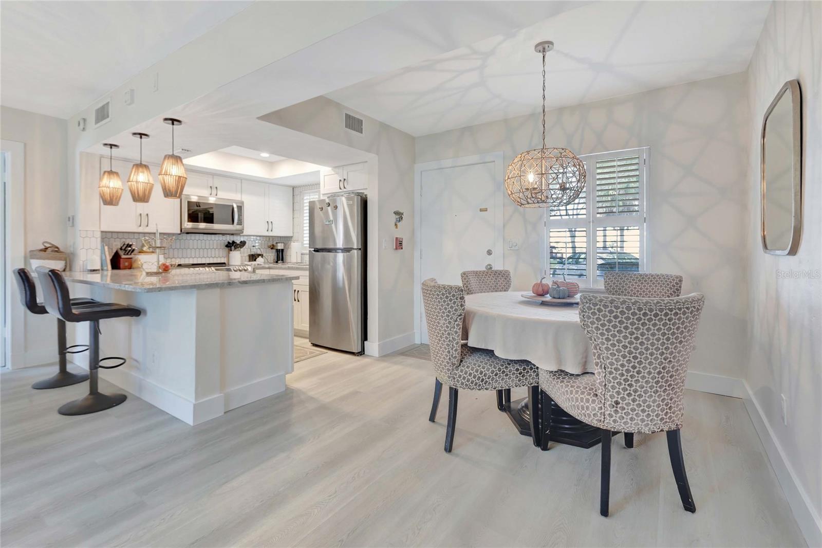 Image 11 of 53 For 3755 School Avenue 47