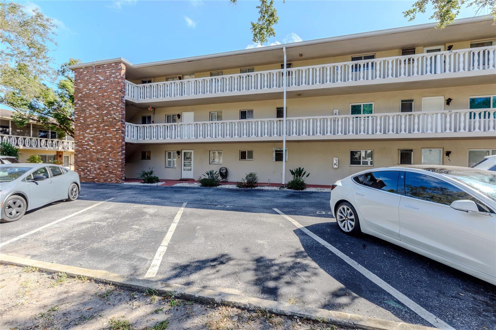 Image 2 of 53 For 3755 School Avenue 47