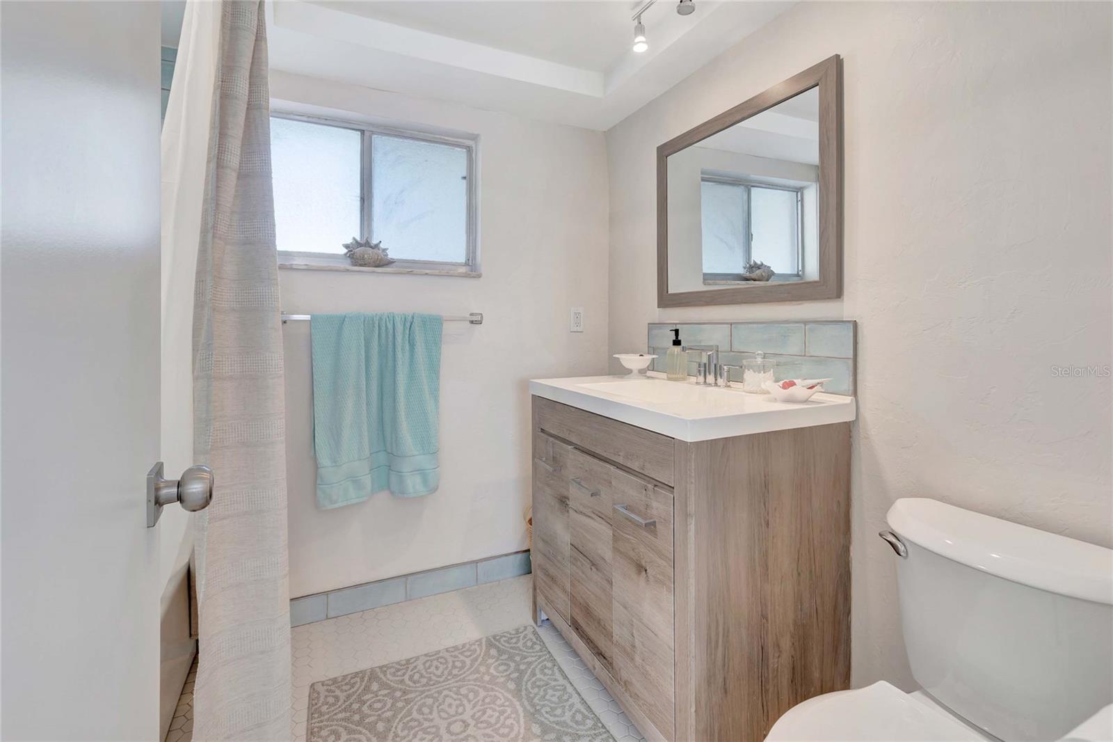 Image 22 of 53 For 3755 School Avenue 47