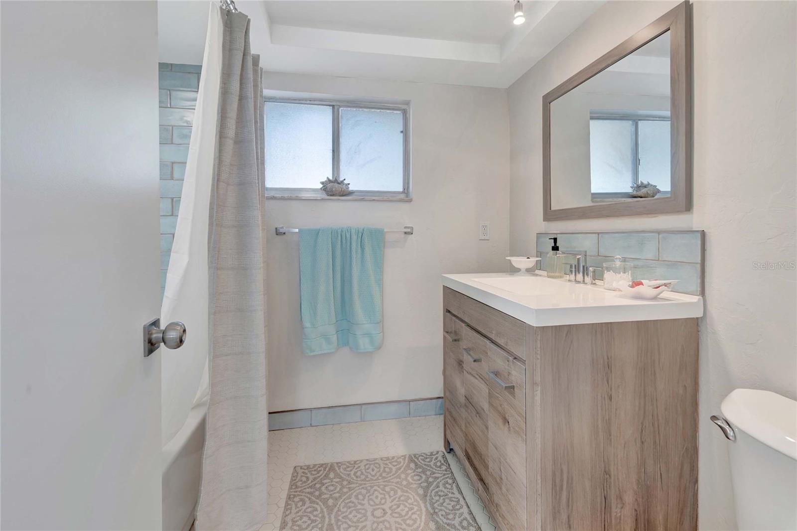 Image 23 of 53 For 3755 School Avenue 47