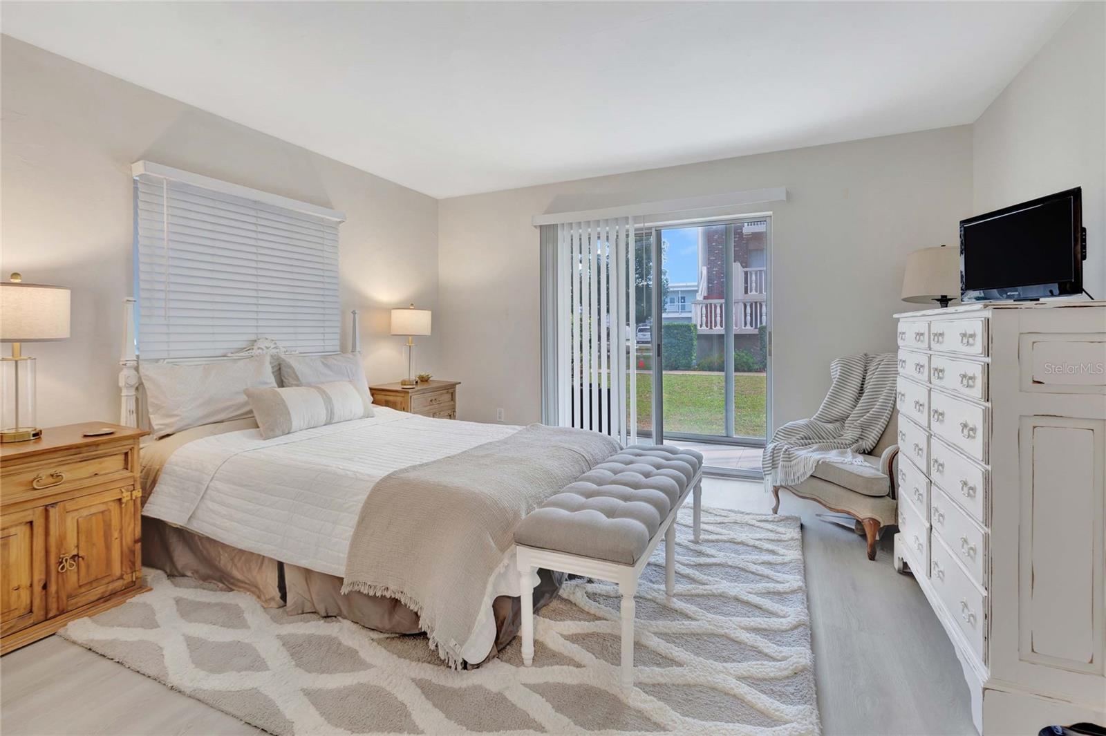 Image 27 of 53 For 3755 School Avenue 47