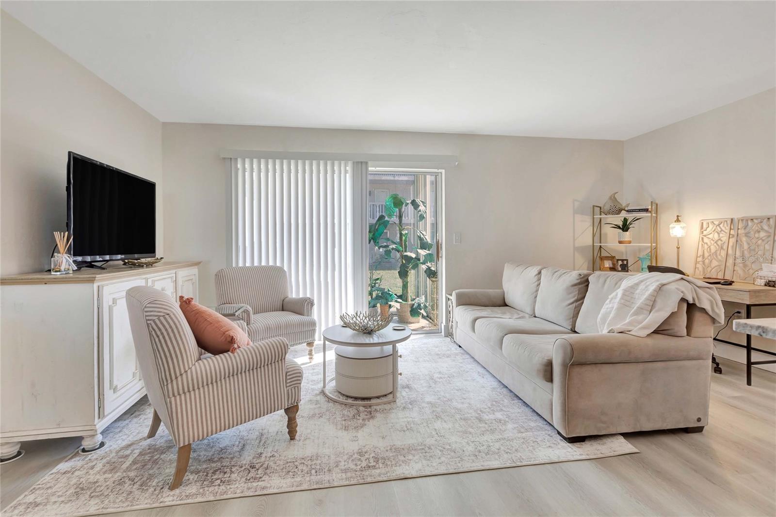 Image 4 of 53 For 3755 School Avenue 47