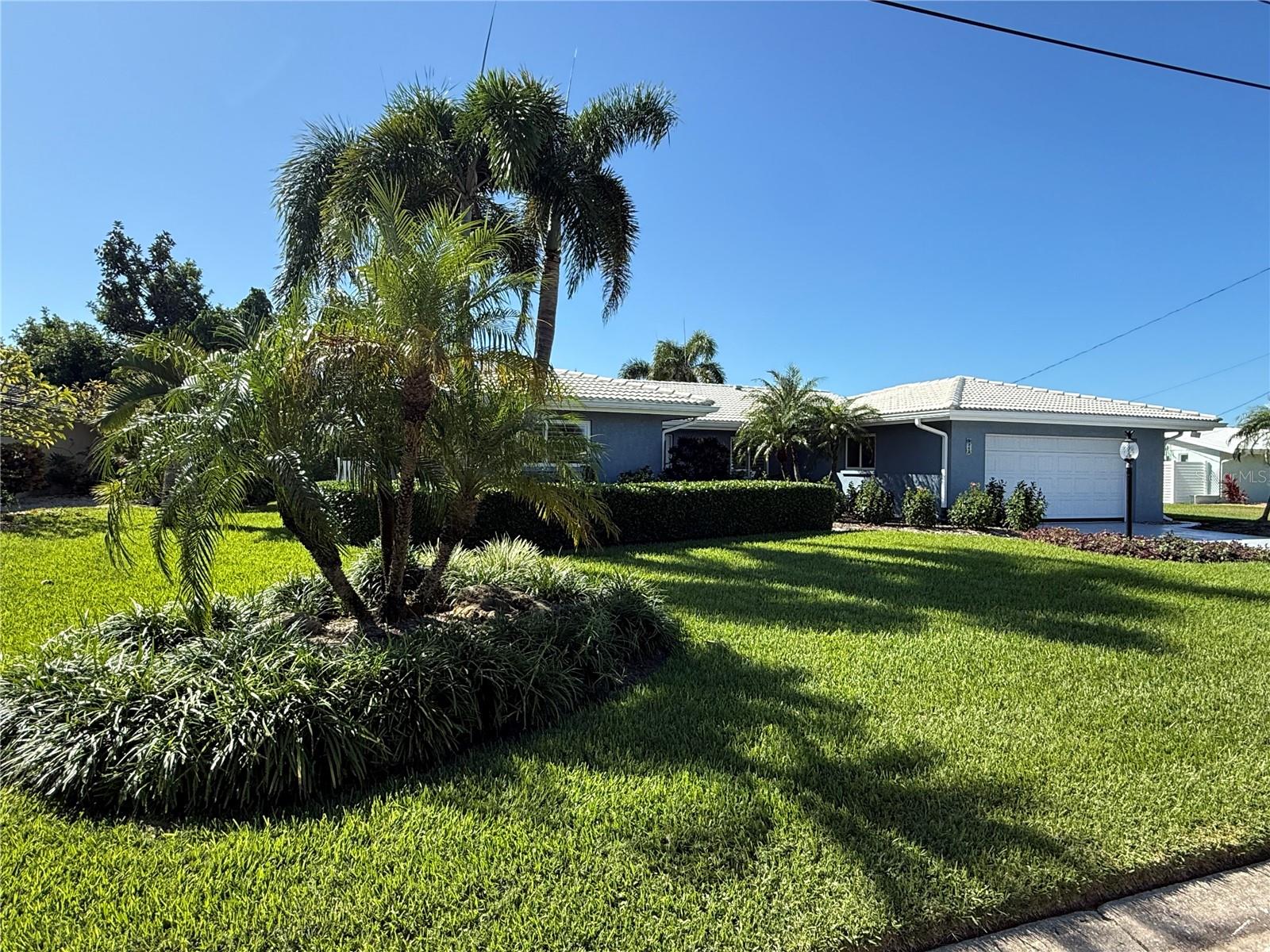 Details for 5569 Contento Drive, SARASOTA, FL 34242