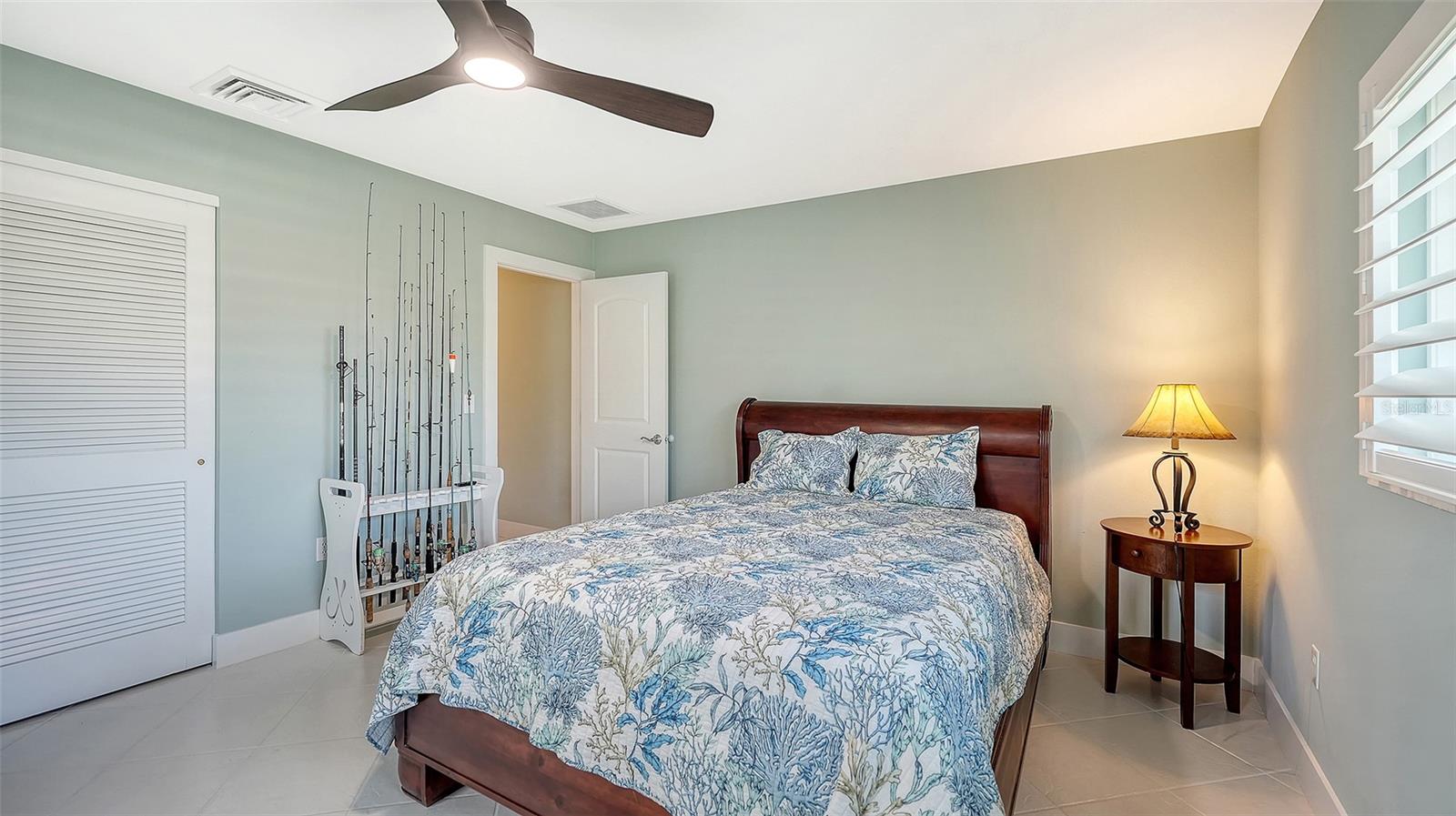 Image 33 of 79 For 5569 Contento Drive