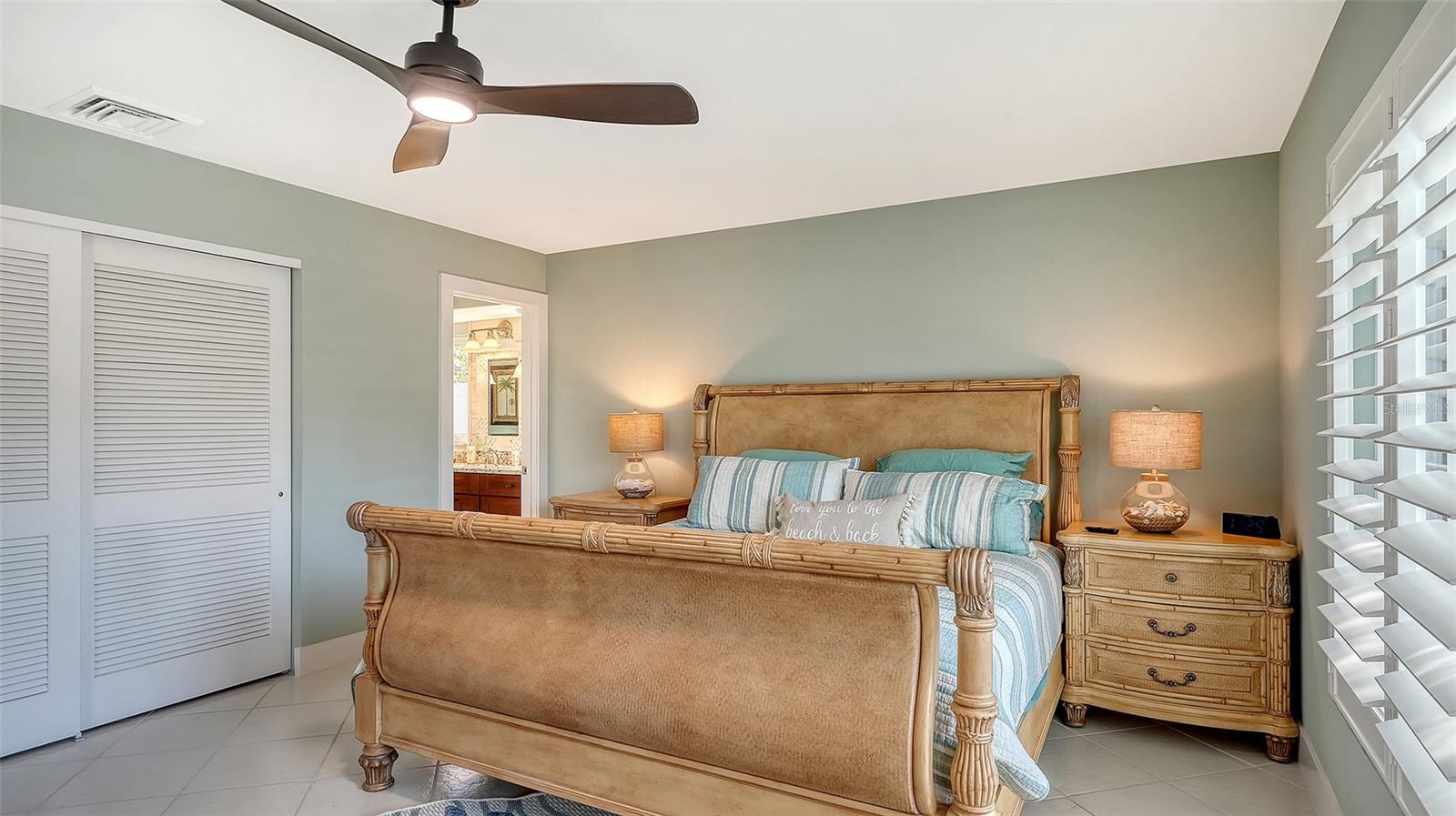 Image 38 of 79 For 5569 Contento Drive