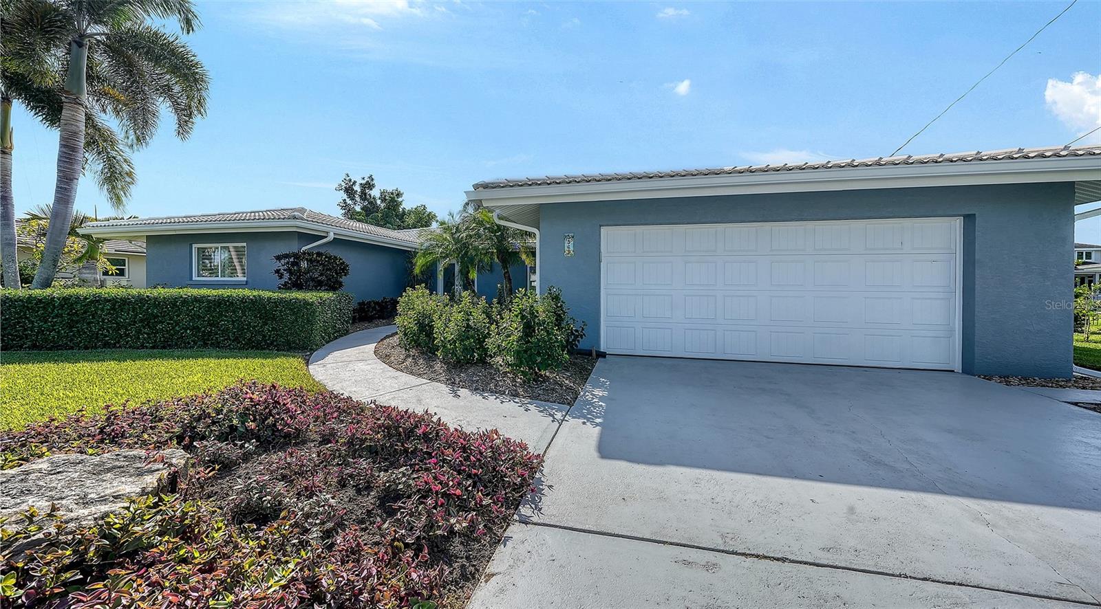 Image 9 of 79 For 5569 Contento Drive