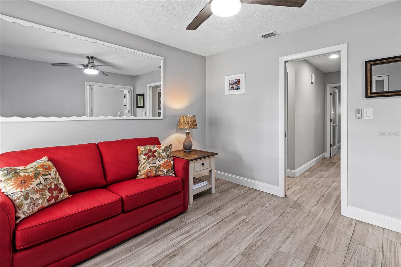 Image 35 of 64 For 4641 La Jolla Drive