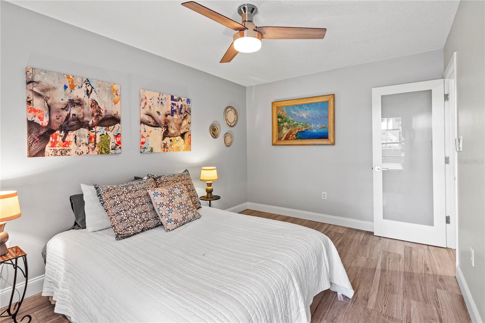 Image 37 of 64 For 4641 La Jolla Drive