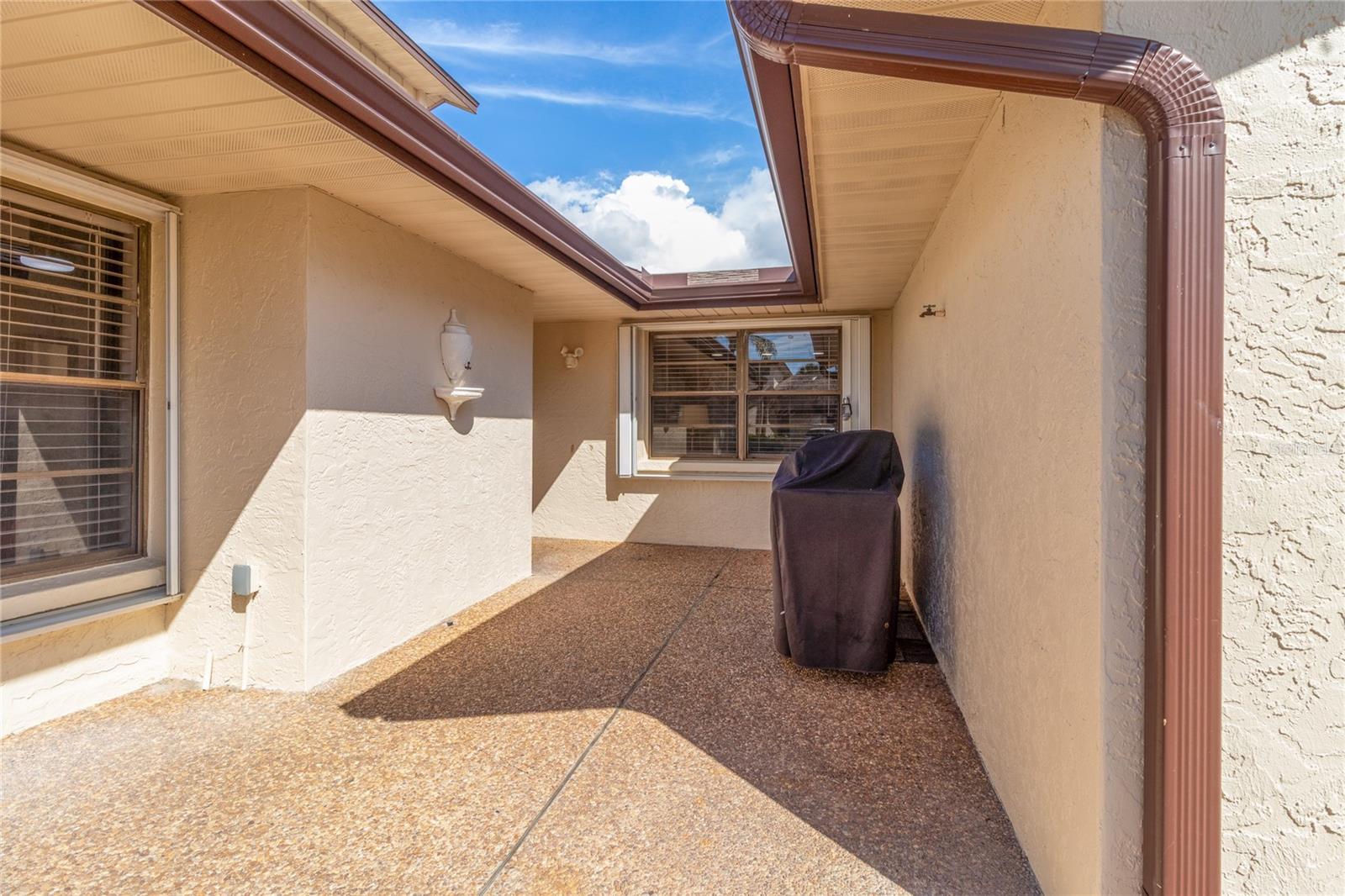 Image 54 of 64 For 4641 La Jolla Drive