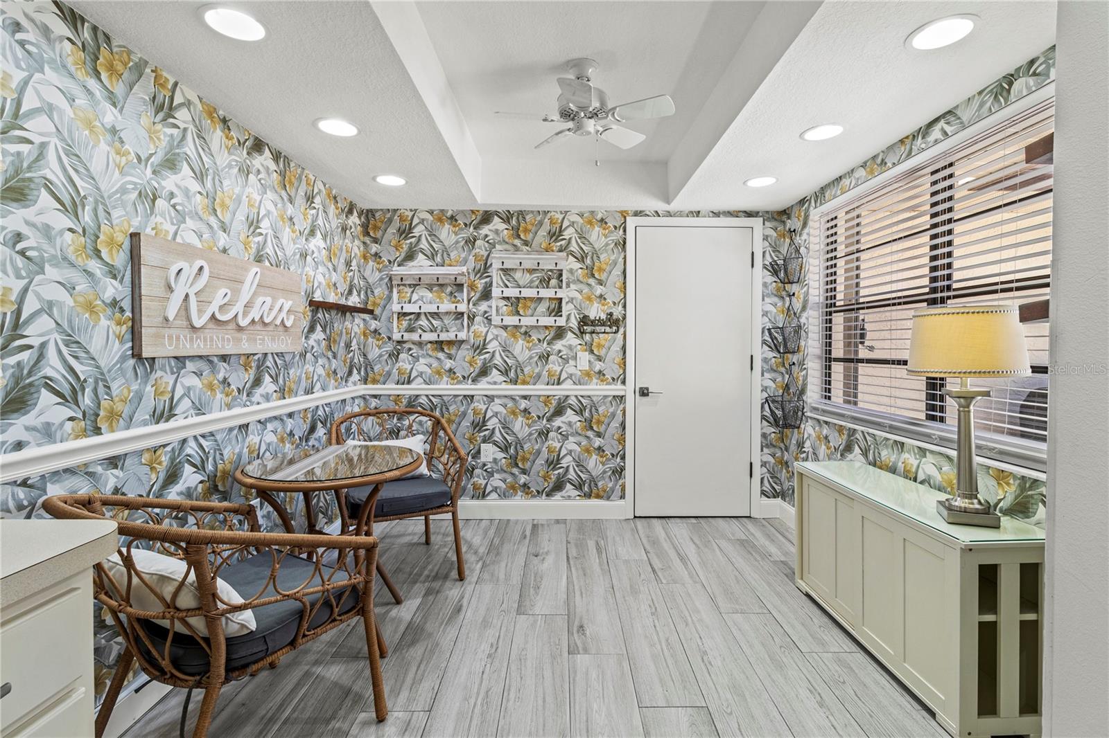 Image 9 of 64 For 4641 La Jolla Drive