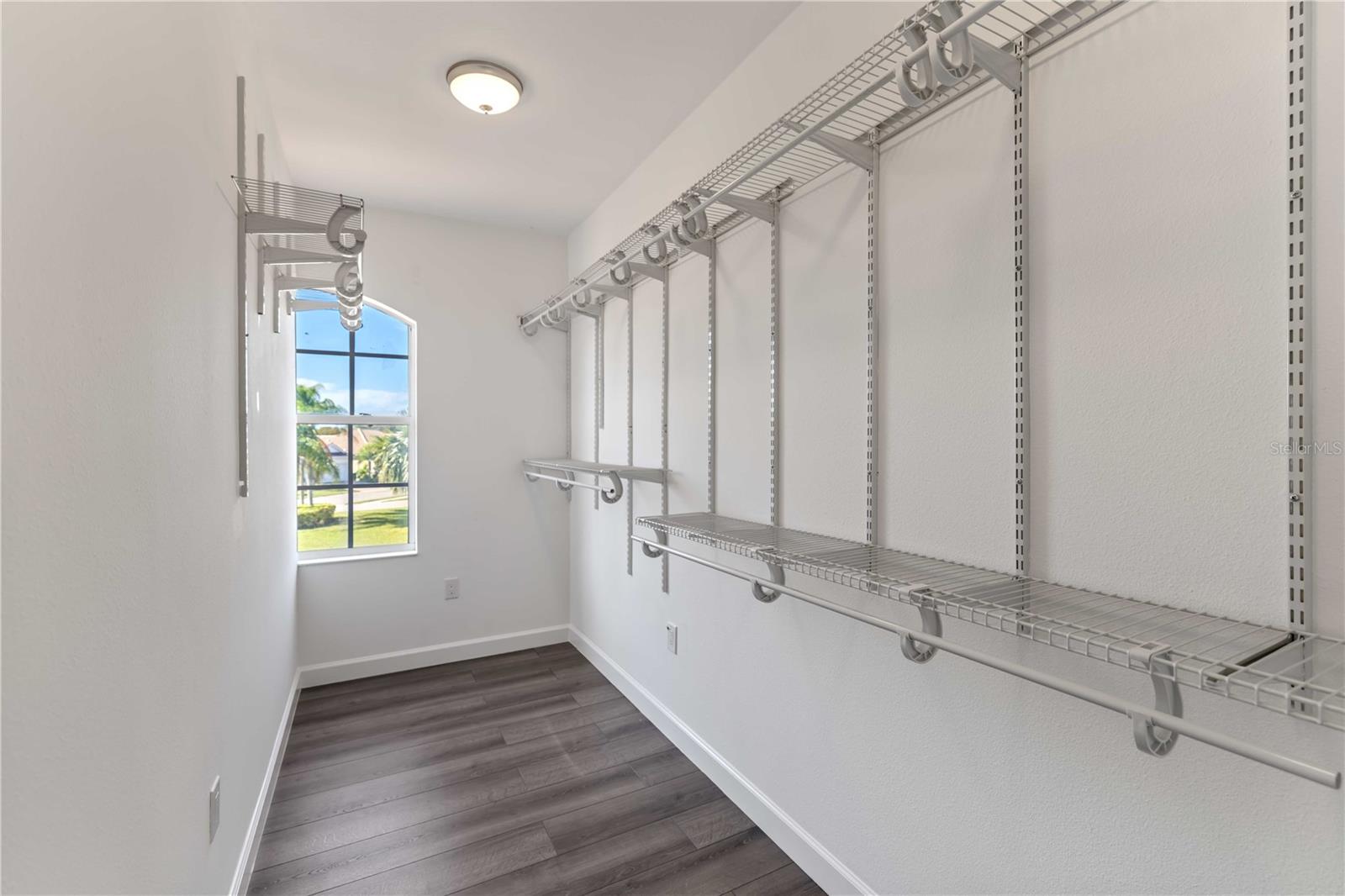 Image 10 of 74 For 8323 Barton Farms Boulevard