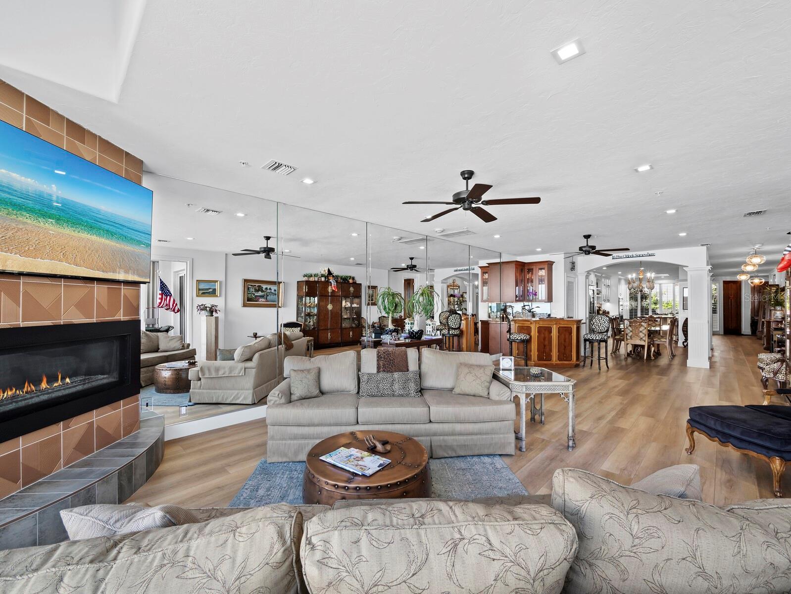 Image 19 of 50 For 340 Gulf Of Mexico Drive 112