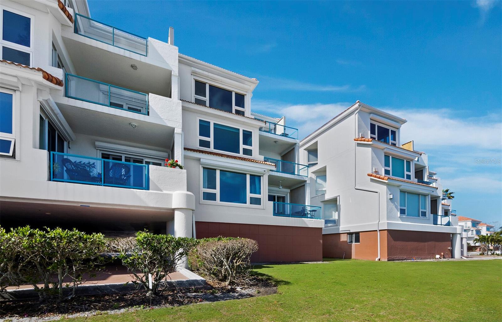 Image 31 of 50 For 340 Gulf Of Mexico Drive 112