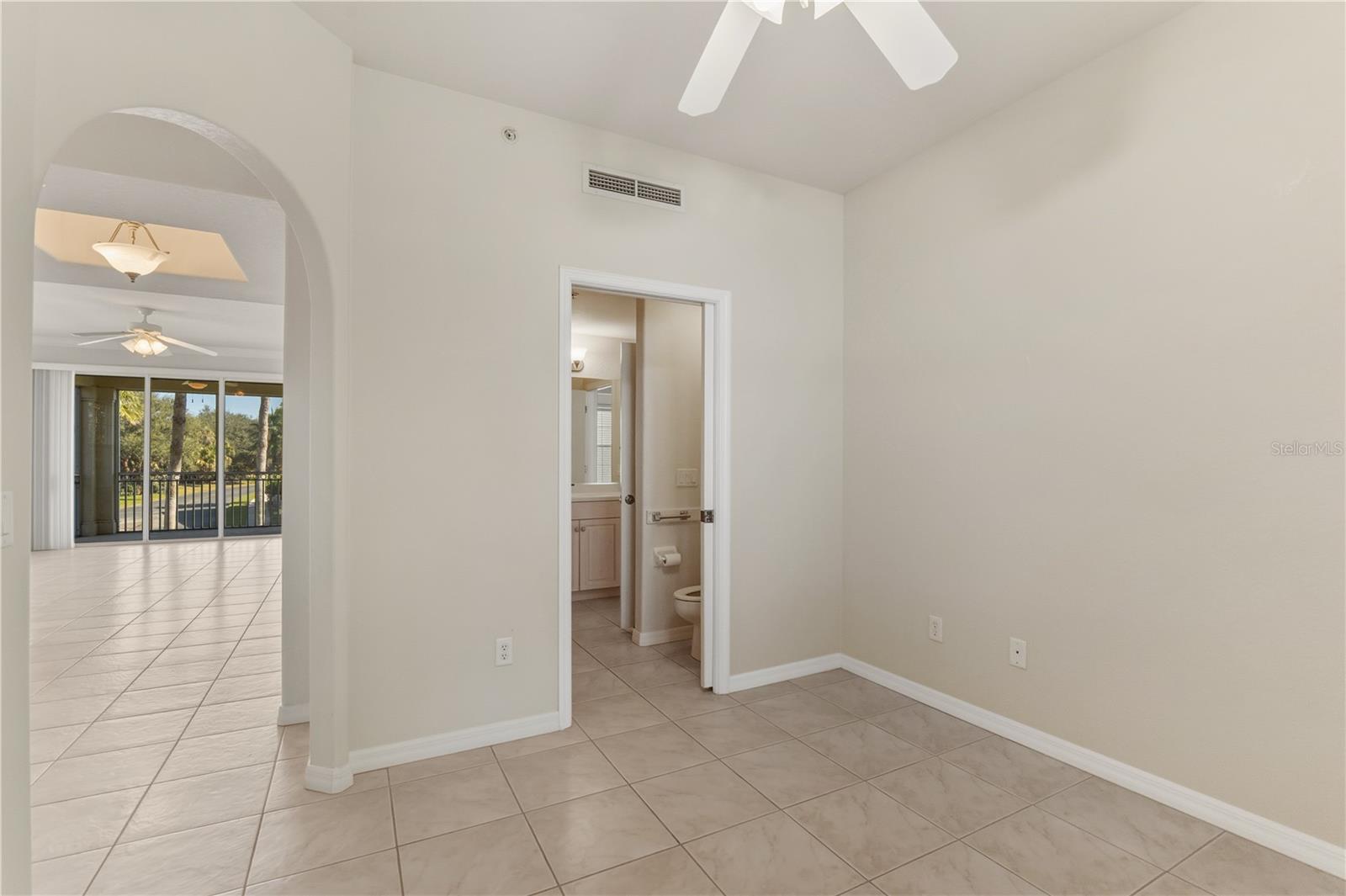 Image 27 of 60 For 900 San Lino Circle 921