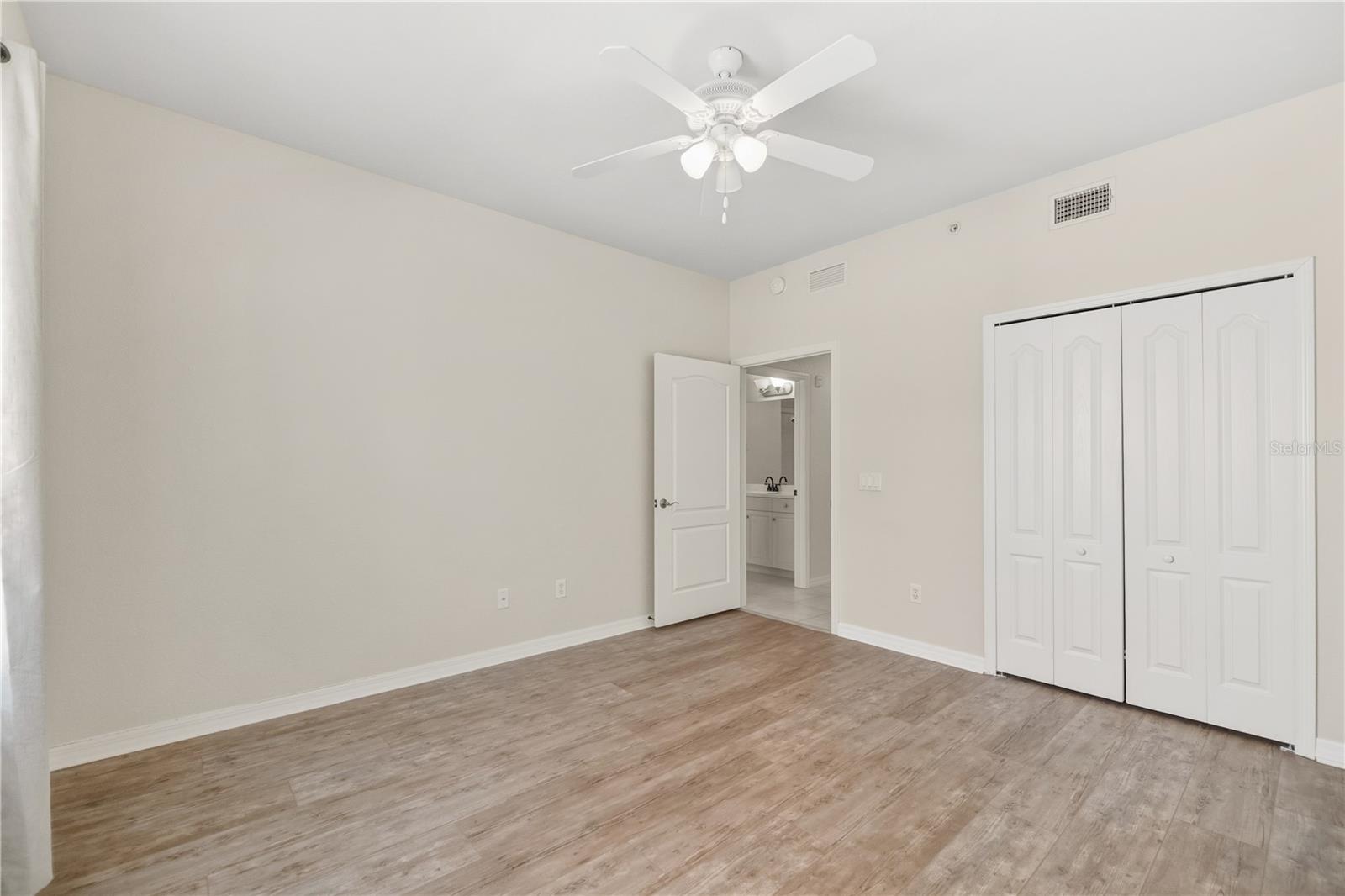 Image 38 of 60 For 900 San Lino Circle 921