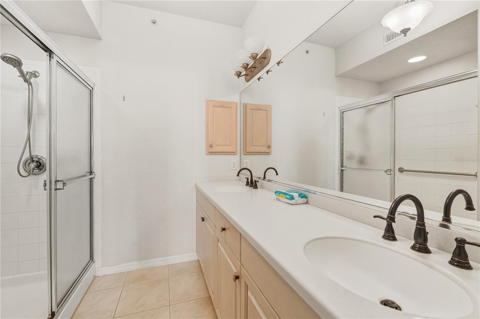 Image 51 of 60 For 900 San Lino Circle 921