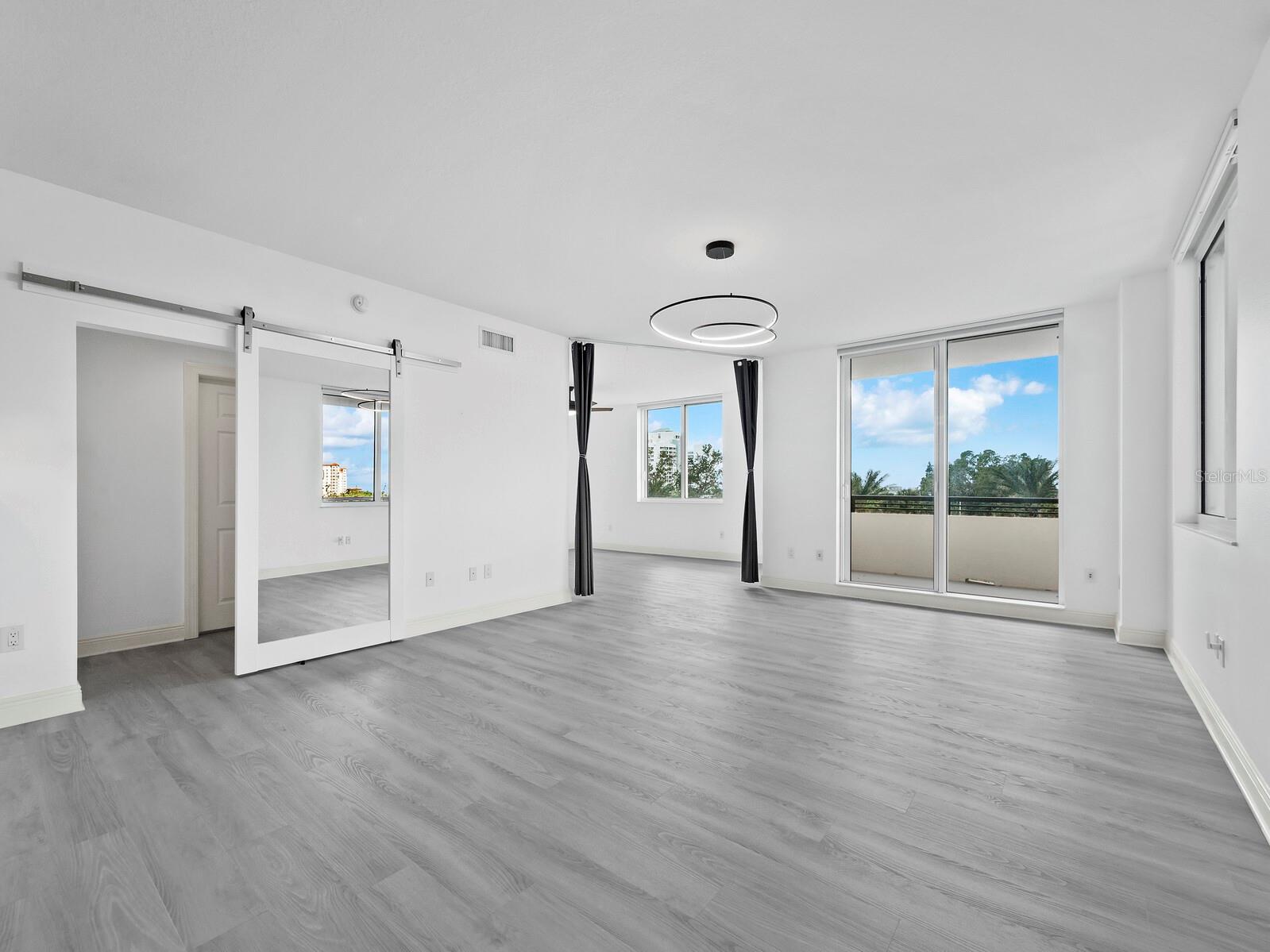 Image 16 of 74 For 800 Tamiami Trail 307