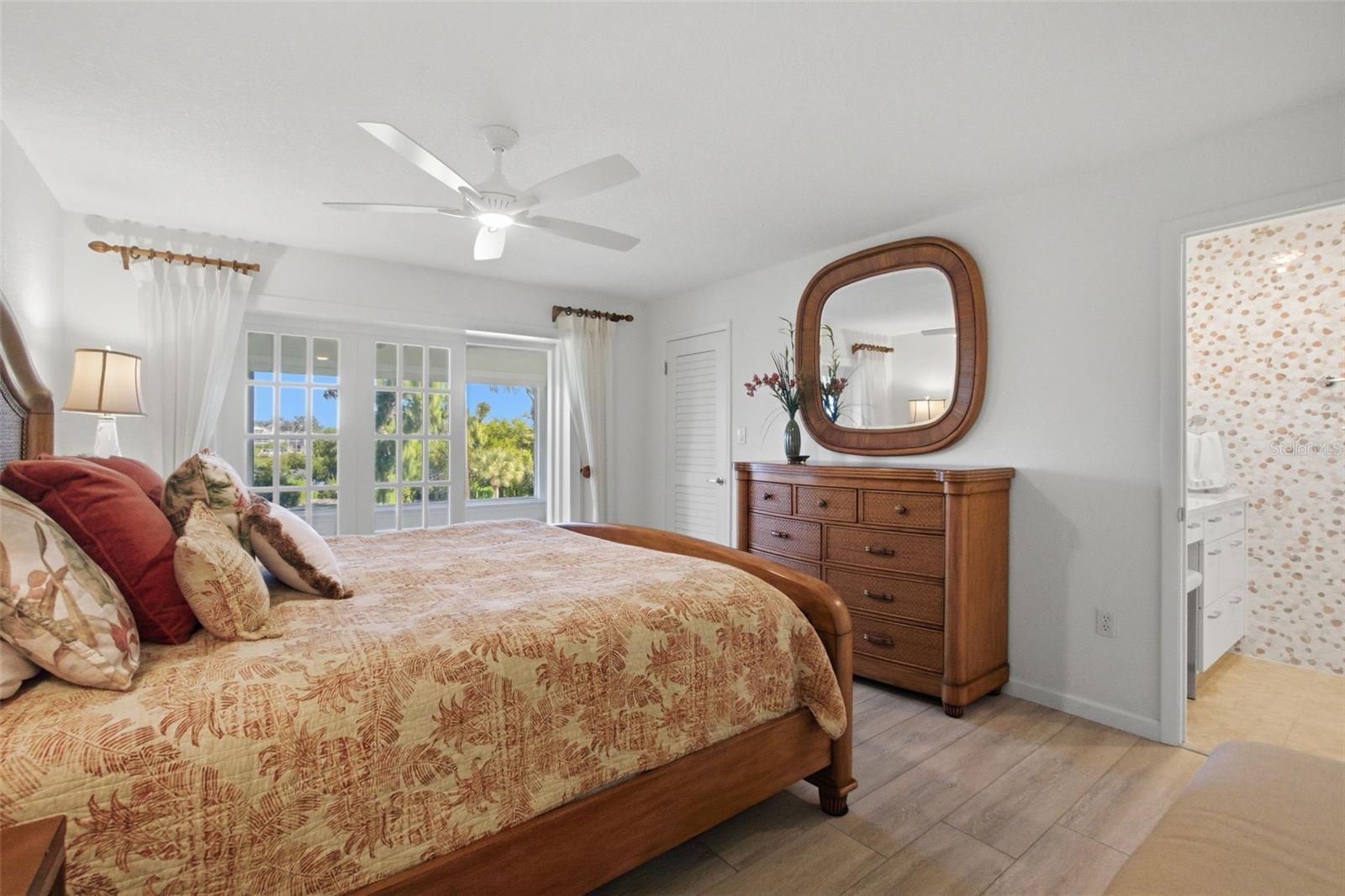 Image 18 of 41 For 3330 Gulf Of Mexico Drive 205d