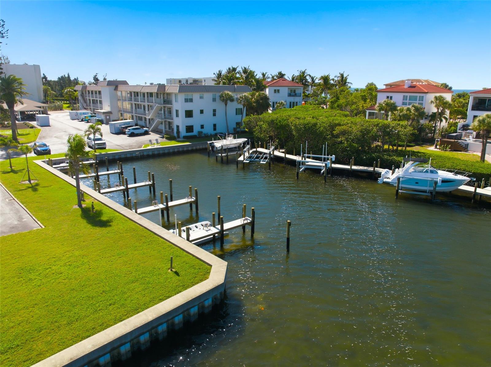 Image 26 of 41 For 3330 Gulf Of Mexico Drive 205d