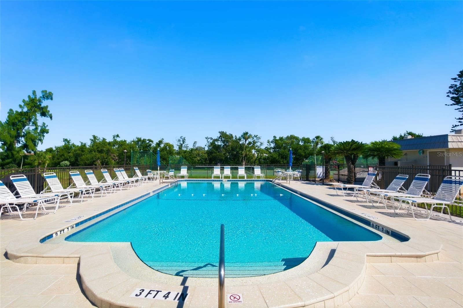 Image 27 of 41 For 3330 Gulf Of Mexico Drive 205d