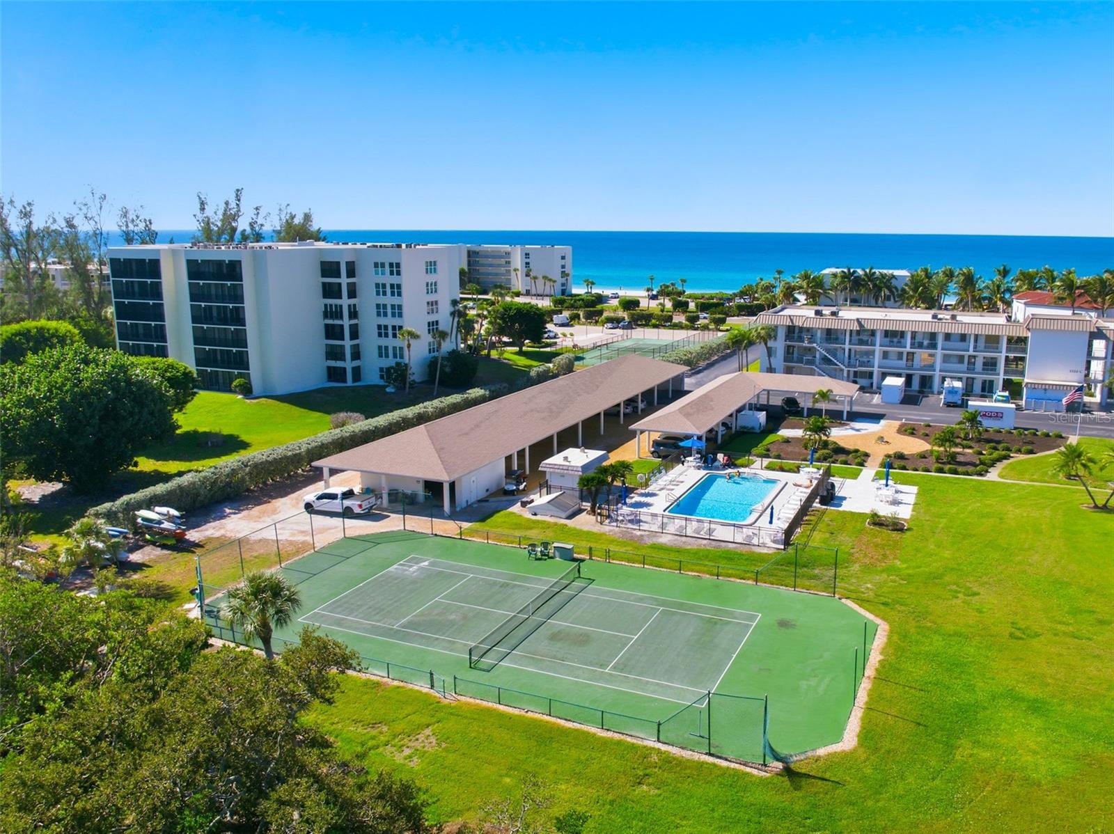 Image 30 of 41 For 3330 Gulf Of Mexico Drive 205d