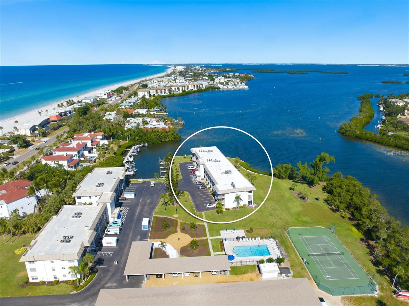 Image 33 of 41 For 3330 Gulf Of Mexico Drive 205d