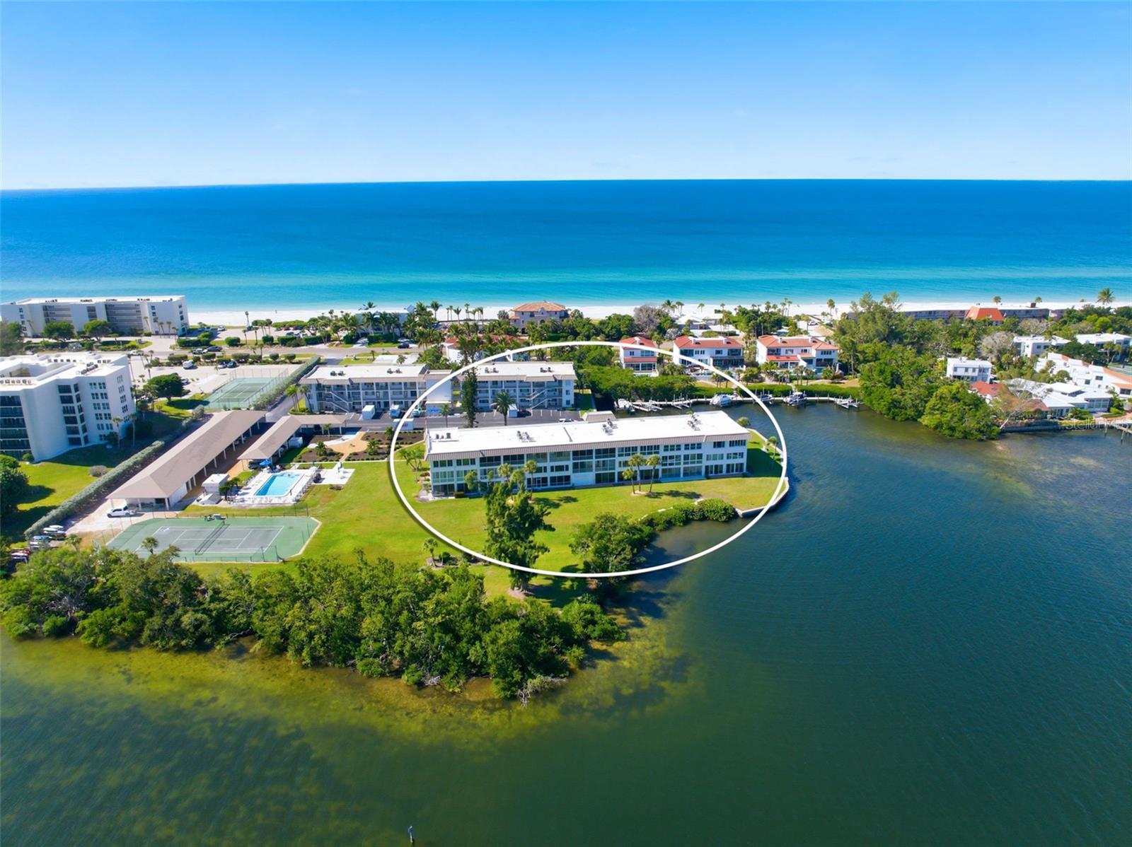 Image 34 of 41 For 3330 Gulf Of Mexico Drive 205d