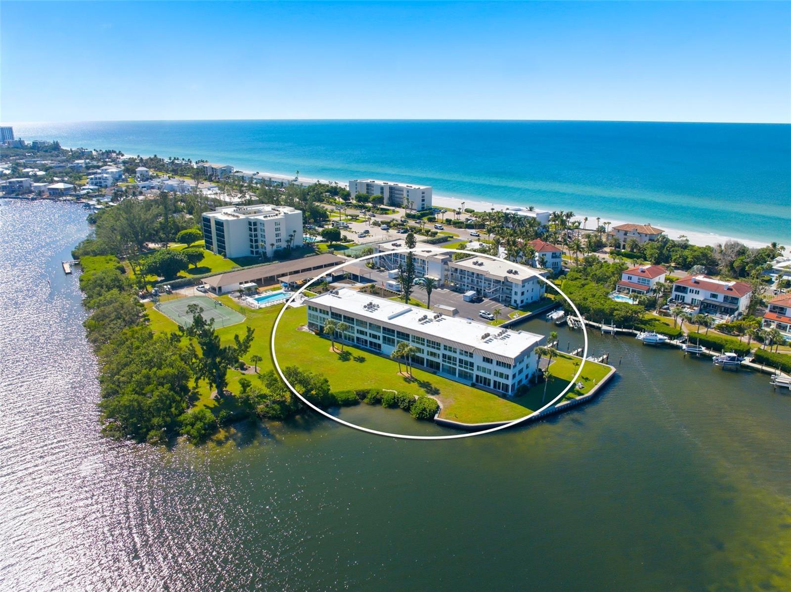 Image 35 of 41 For 3330 Gulf Of Mexico Drive 205d