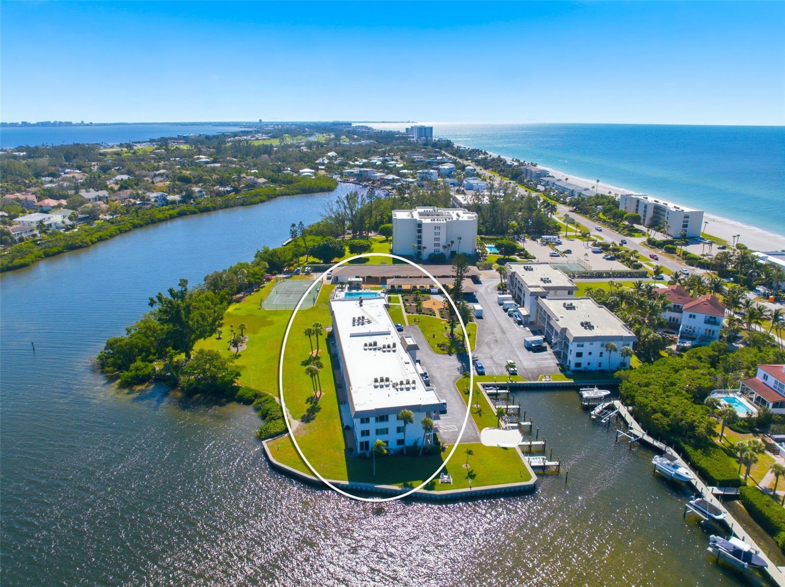 Image 36 of 41 For 3330 Gulf Of Mexico Drive 205d