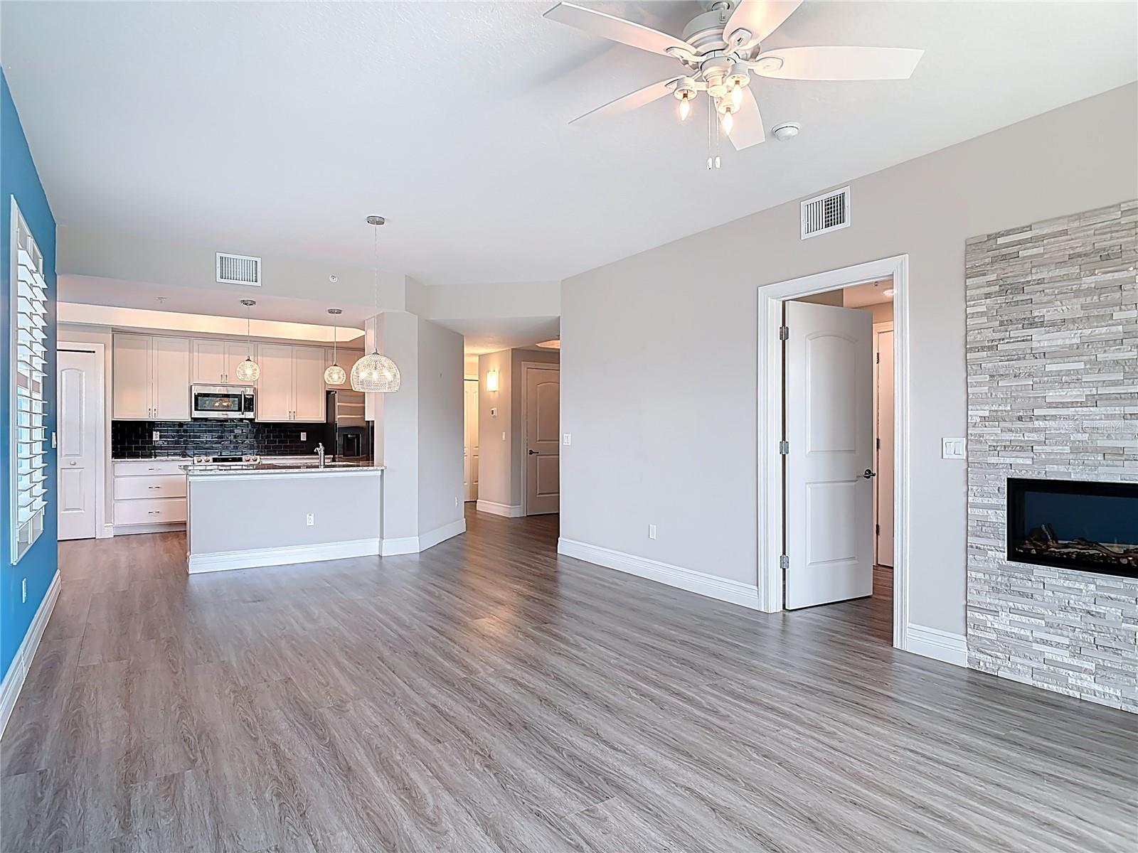 Image 11 of 53 For 799 Sterthaus Drive 207