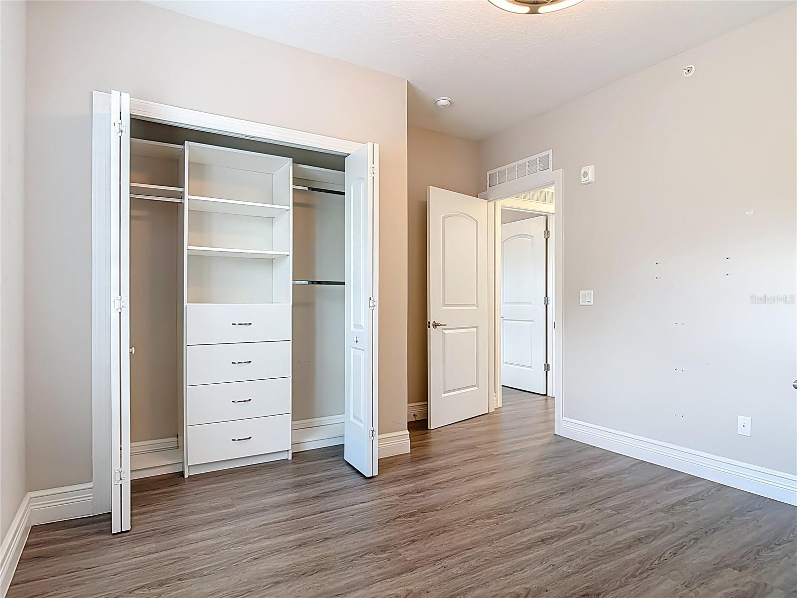 Image 23 of 53 For 799 Sterthaus Drive 207