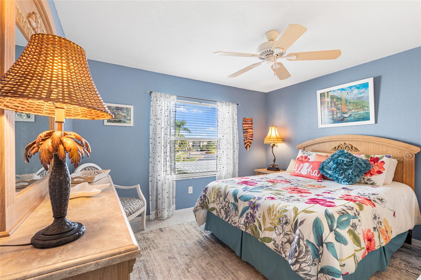 Image 32 of 50 For 5725 Greenwood Avenue 2203