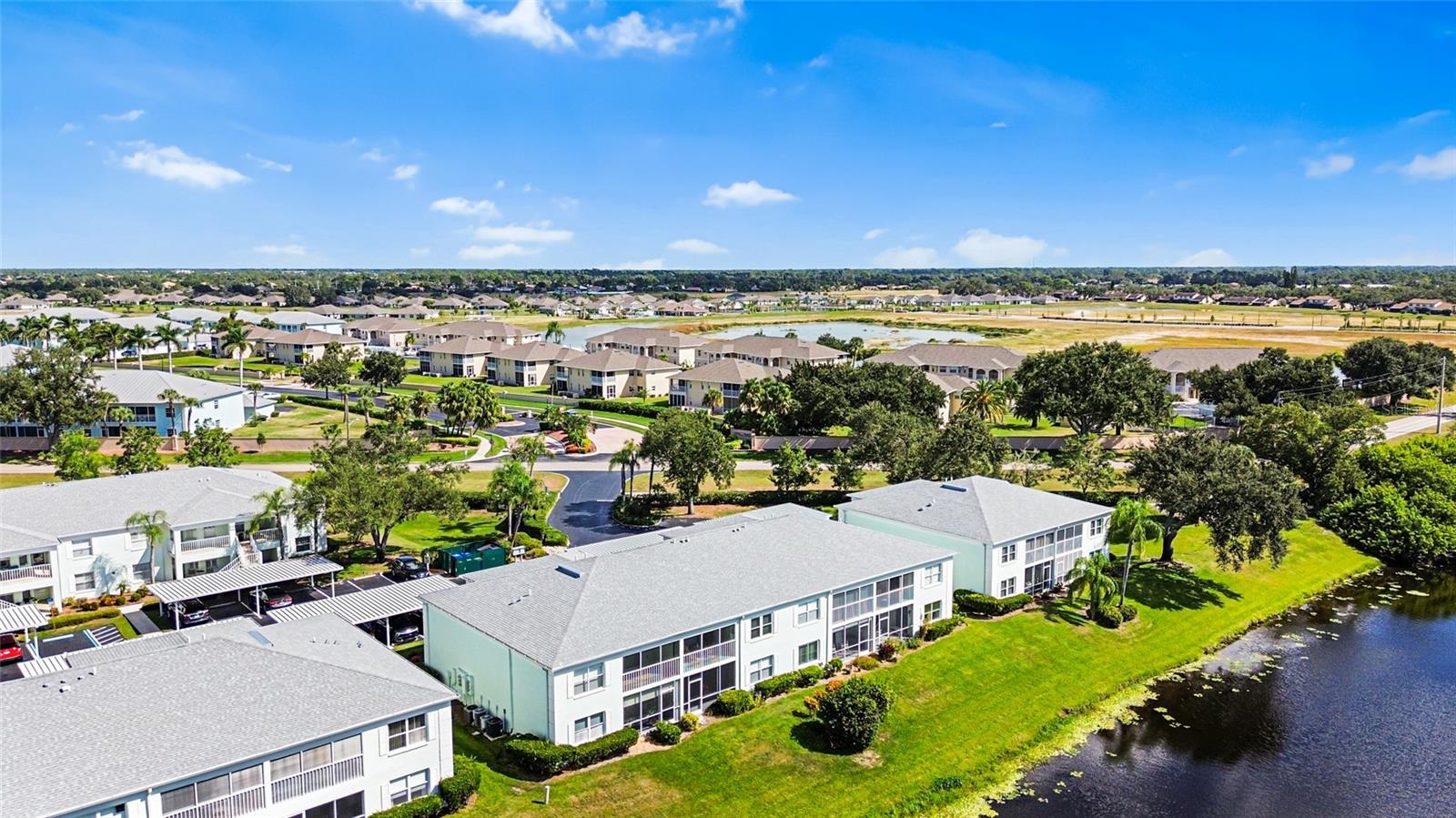 Image 44 of 50 For 5725 Greenwood Avenue 2203