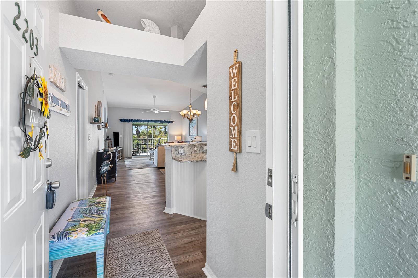 Image 7 of 50 For 5725 Greenwood Avenue 2203