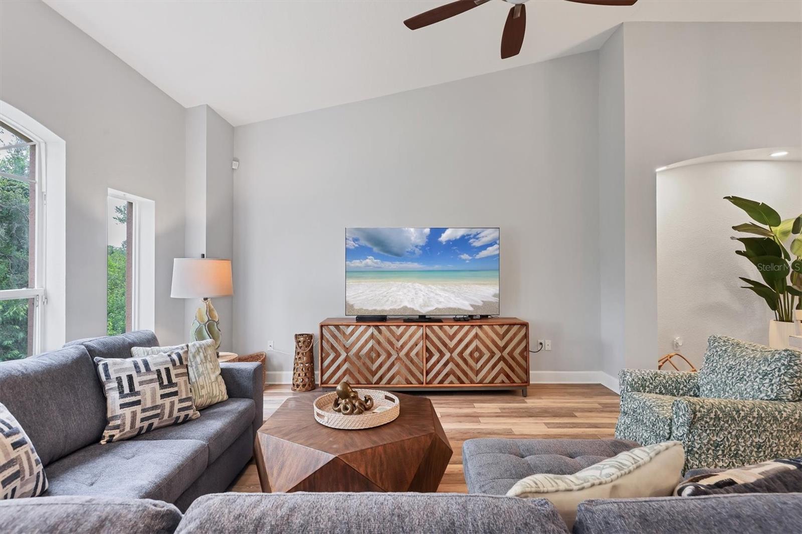 Image 12 of 51 For 5445 46th Court W