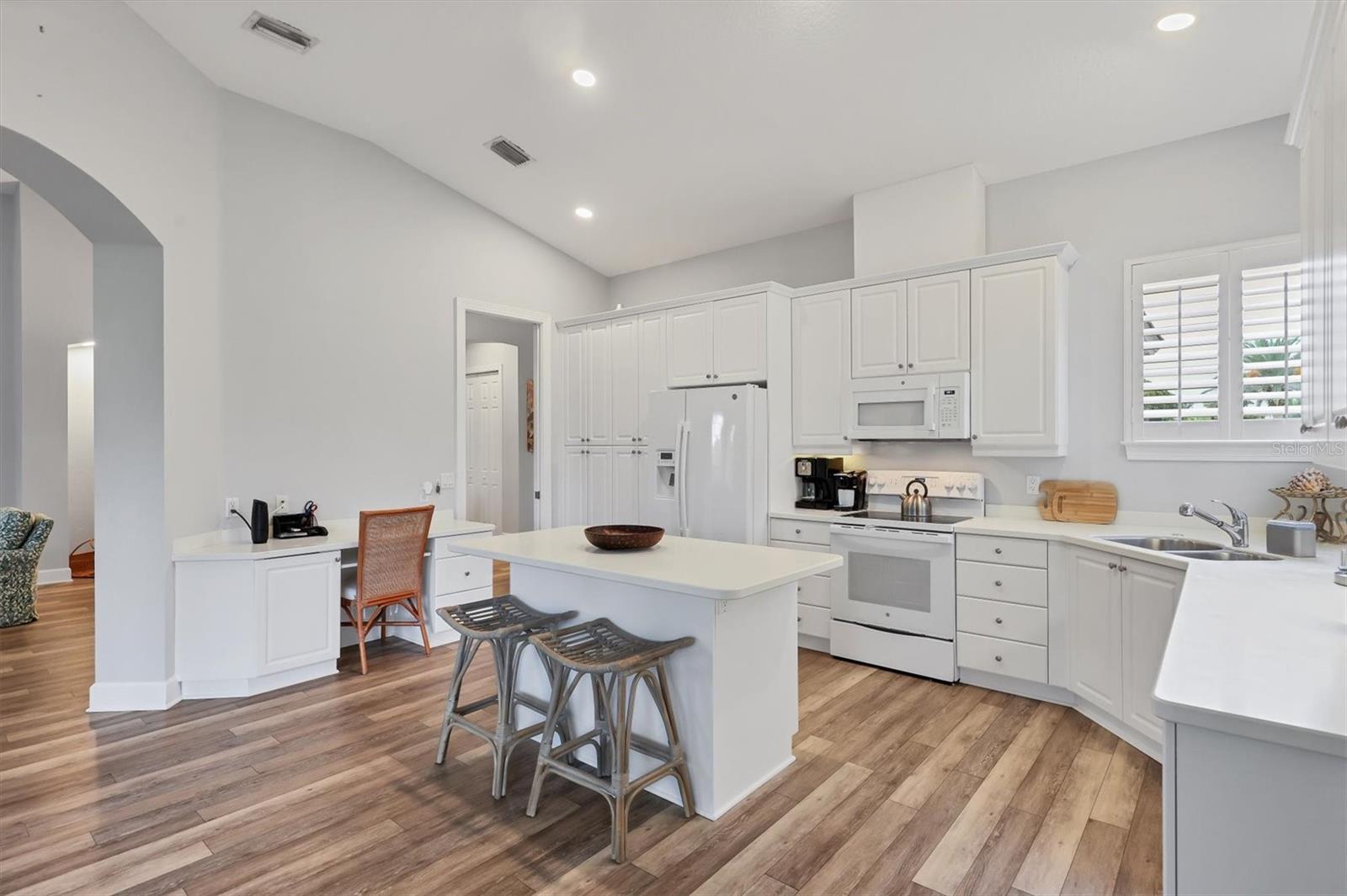 Image 16 of 51 For 5445 46th Court W