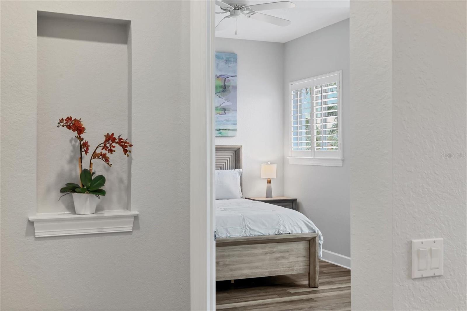 Image 32 of 51 For 5445 46th Court W