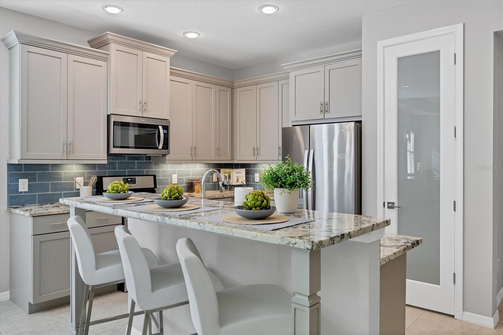 Image 10 of 39 For 2985 Trustee Avenue