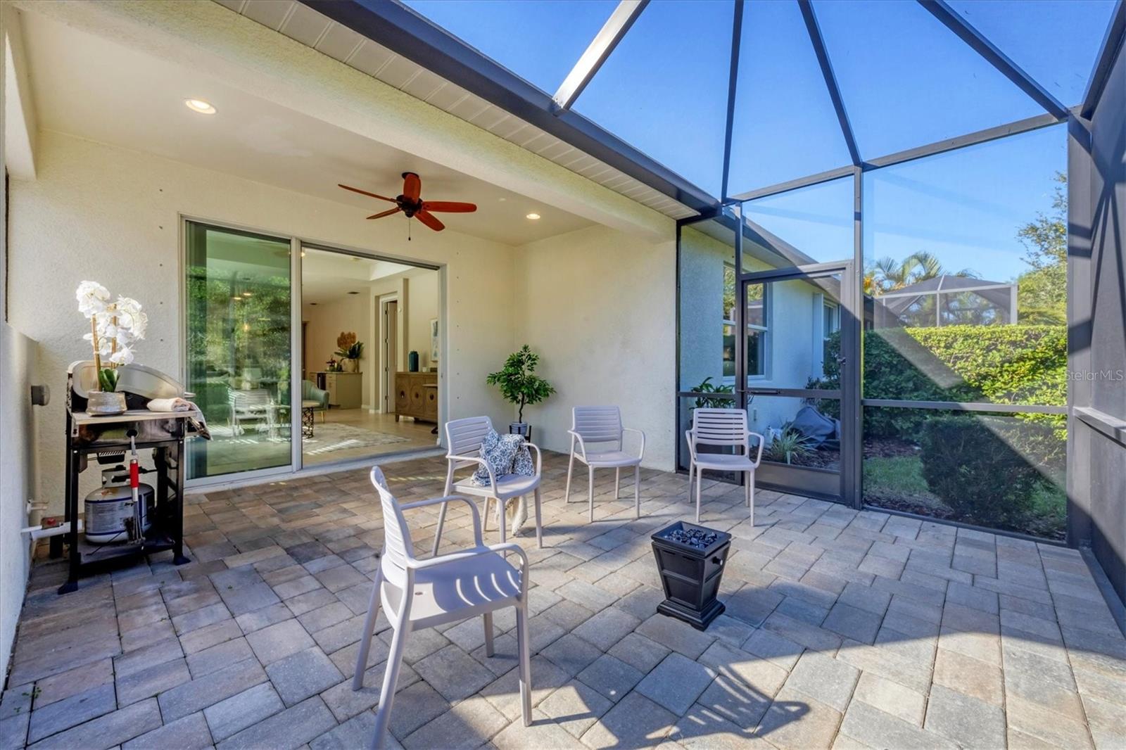 Image 26 of 39 For 2985 Trustee Avenue