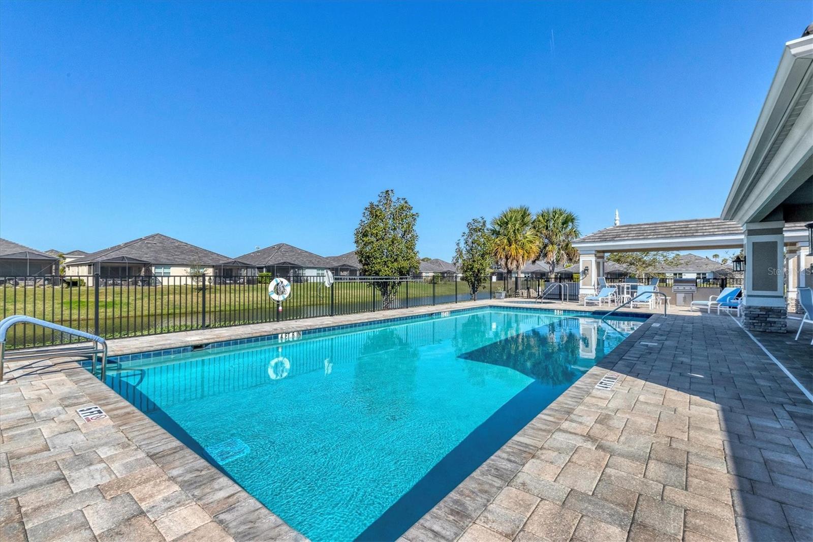 Image 33 of 39 For 2985 Trustee Avenue