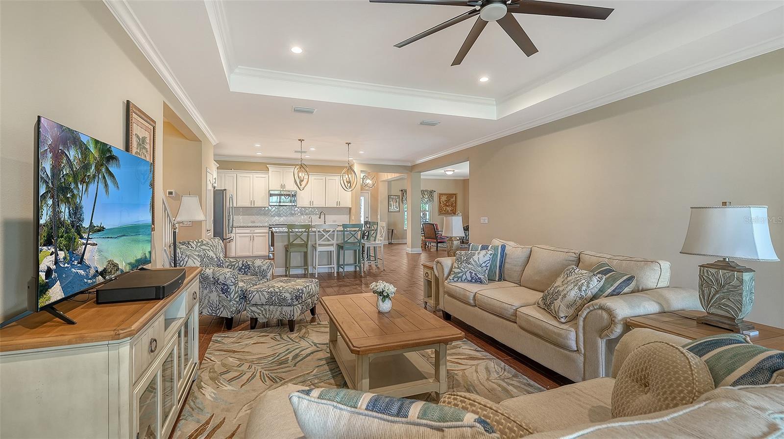 Image 11 of 54 For 1121 Thornbury Drive