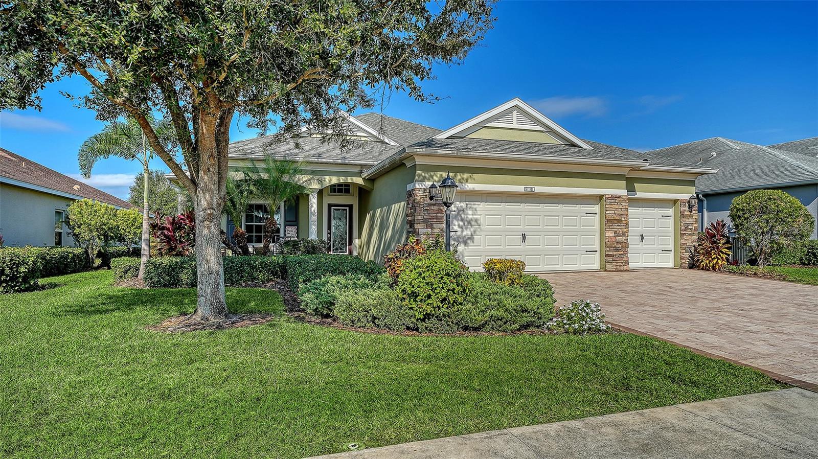 Image 2 of 54 For 1121 Thornbury Drive