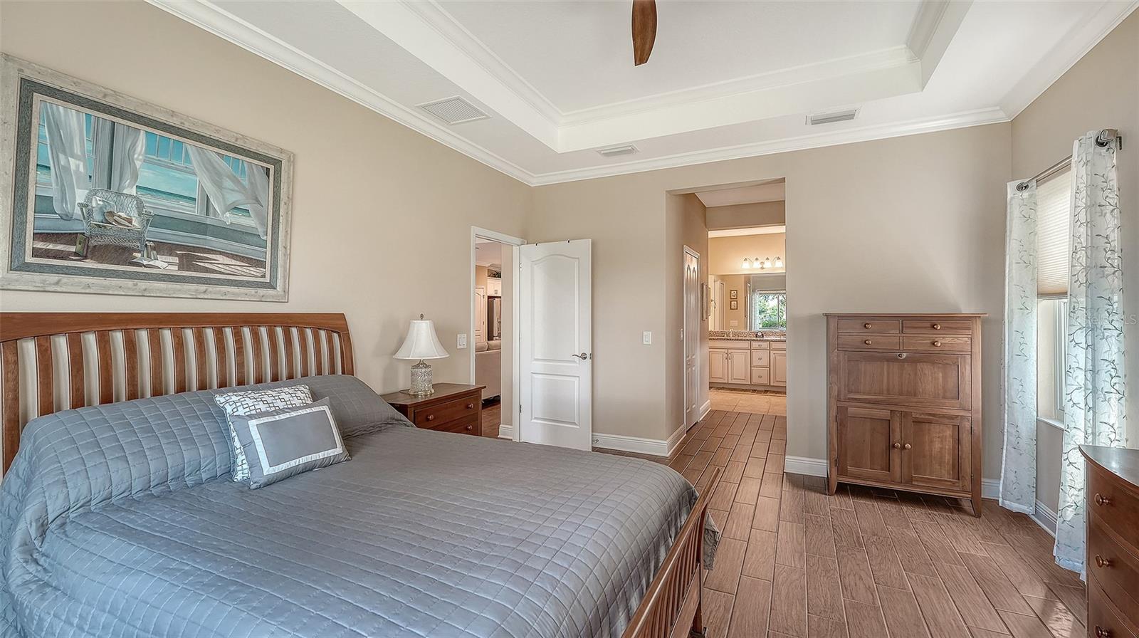 Image 22 of 54 For 1121 Thornbury Drive