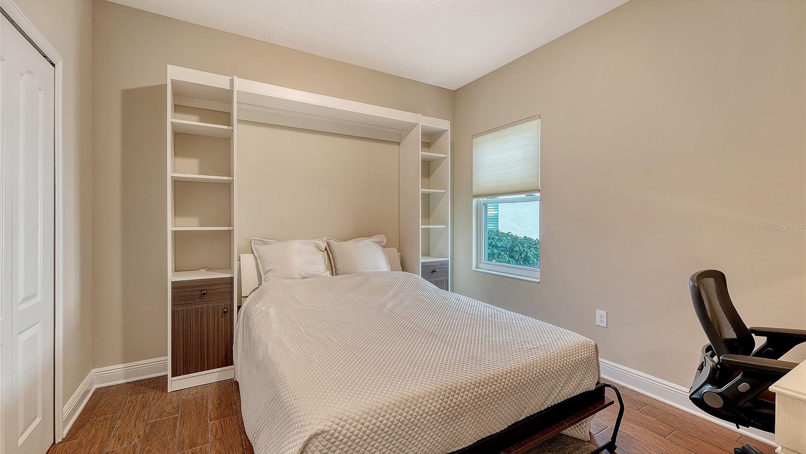 Image 28 of 54 For 1121 Thornbury Drive