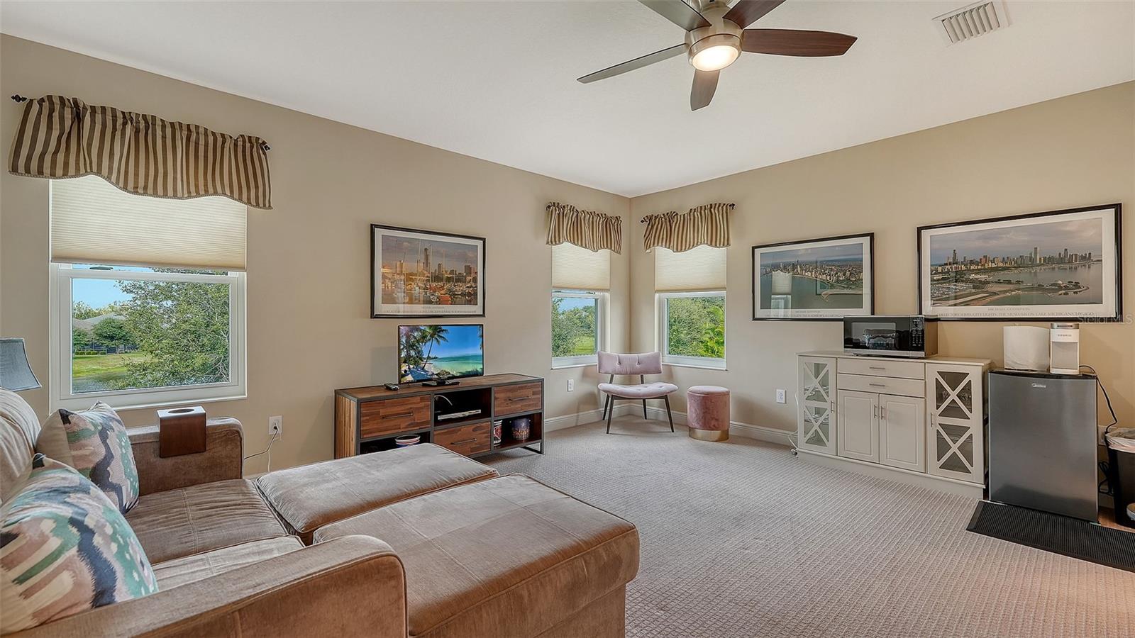 Image 32 of 54 For 1121 Thornbury Drive