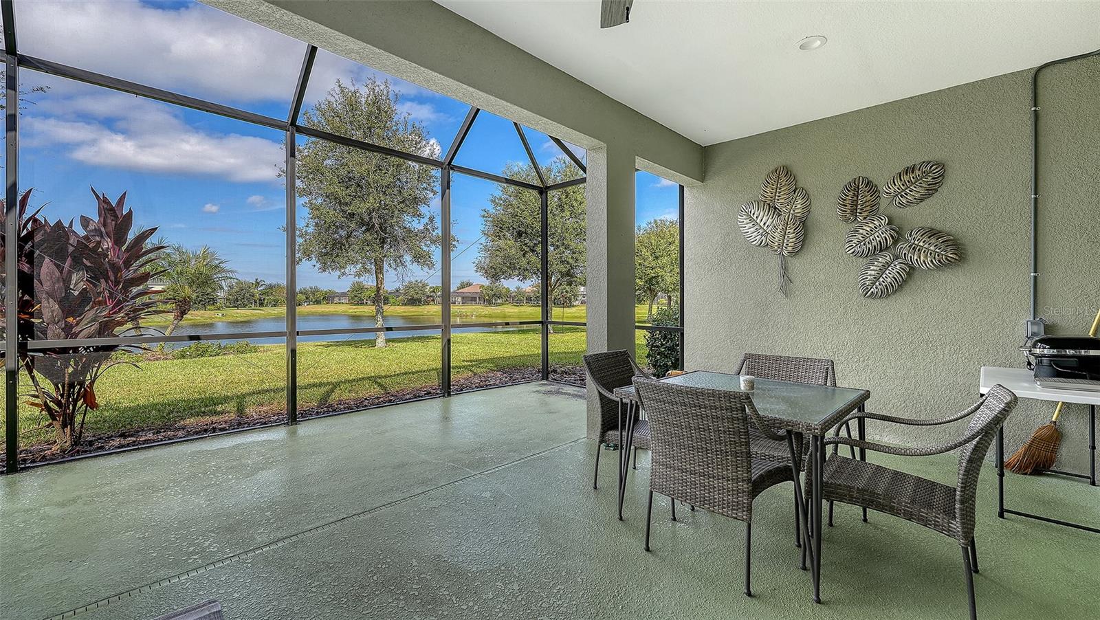 Image 38 of 54 For 1121 Thornbury Drive