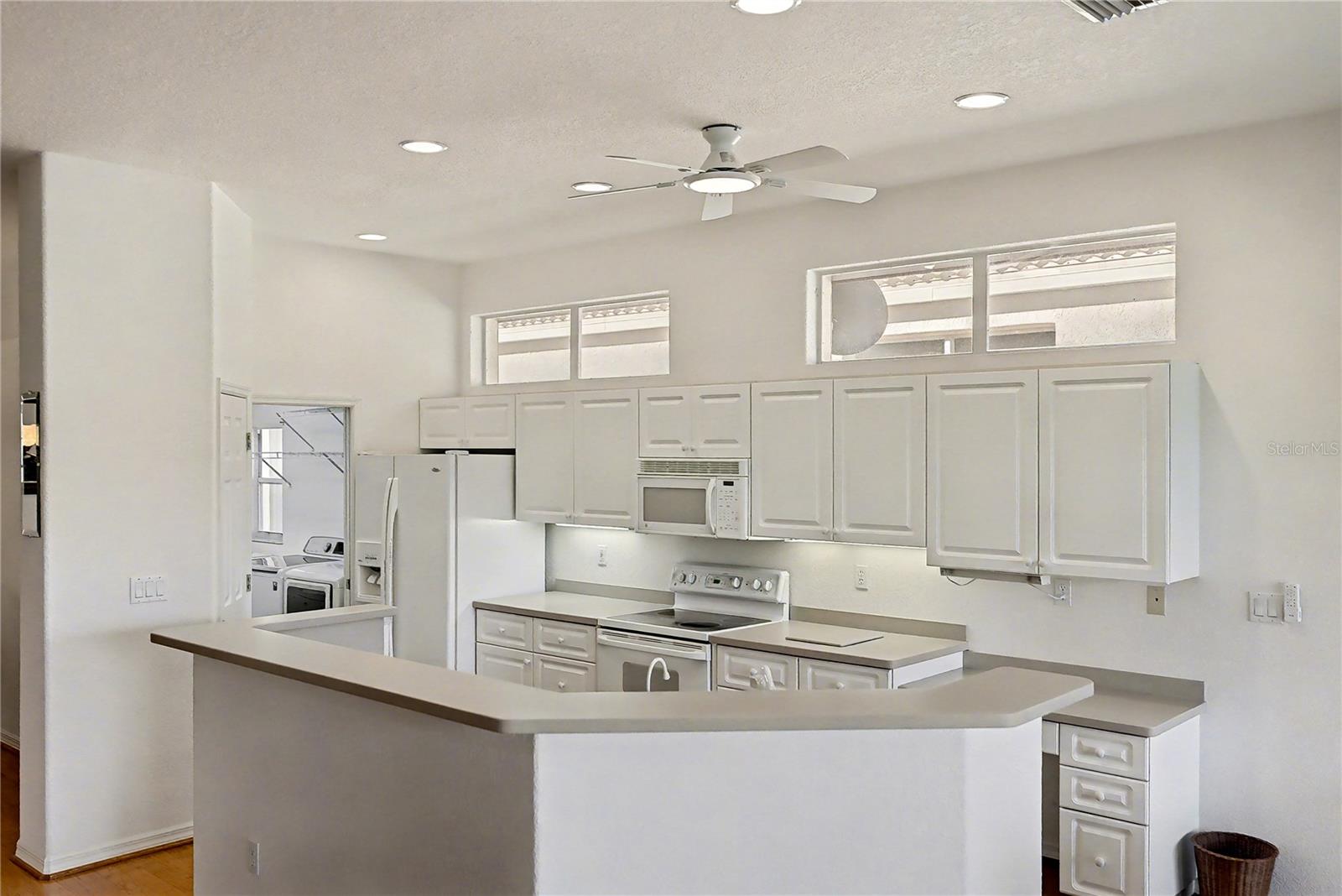 Image 16 of 61 For 26268 Feathersound Drive