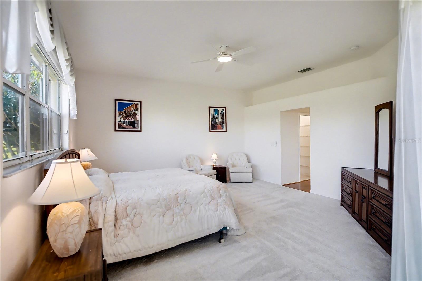 Image 33 of 61 For 26268 Feathersound Drive