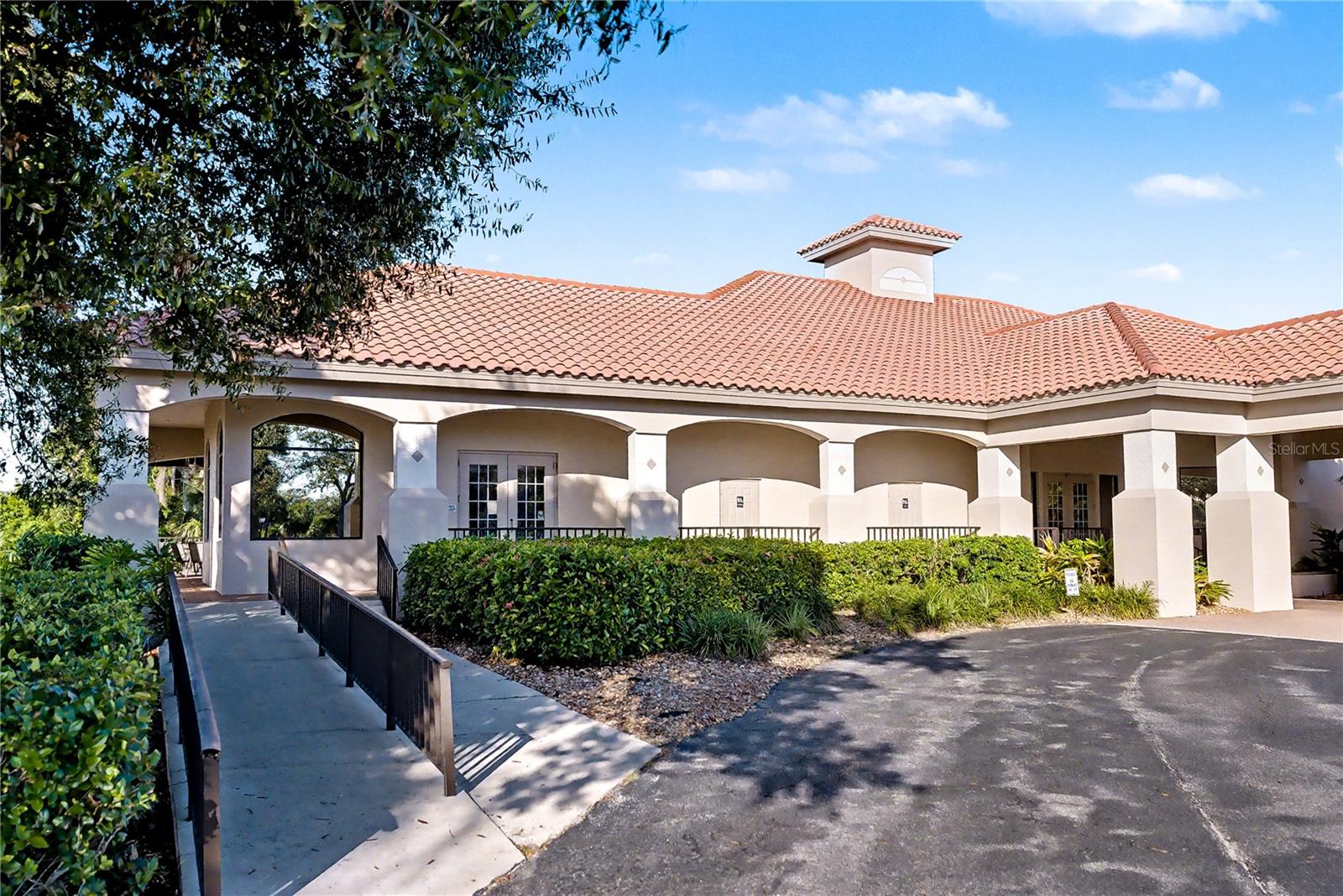 Image 45 of 61 For 26268 Feathersound Drive